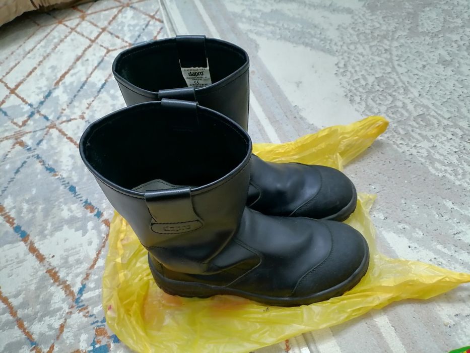 Ботинка для работы