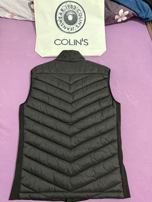 Vesta Colin’s Fas,culoarea Neagra