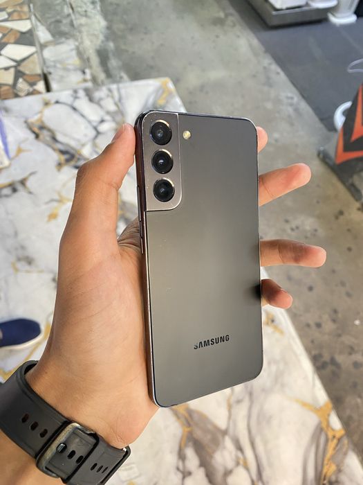 Samsung galaxy s22+