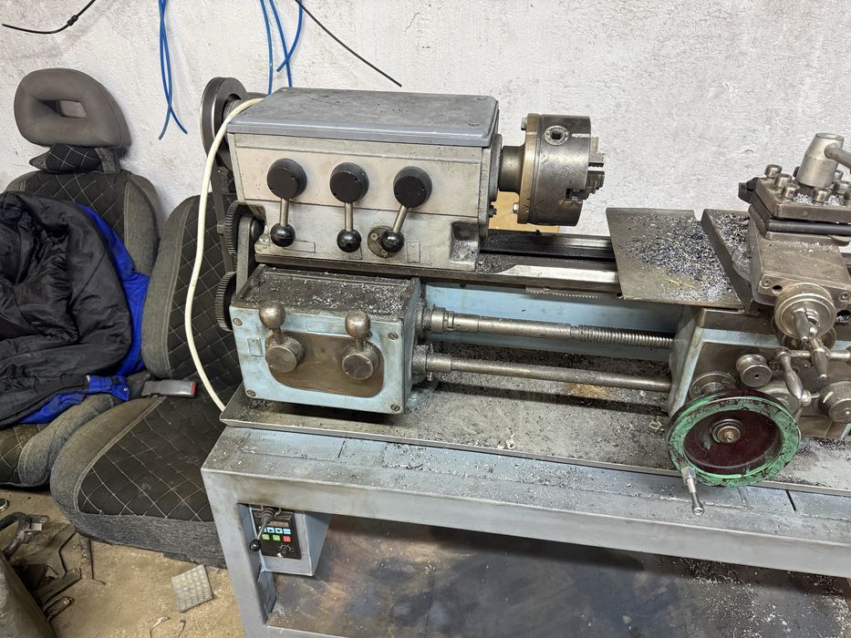 Токарный стонок токарный стонок.