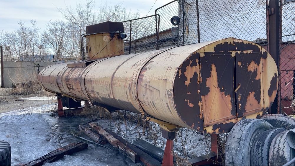 Емкость доя хоанения ГСМ