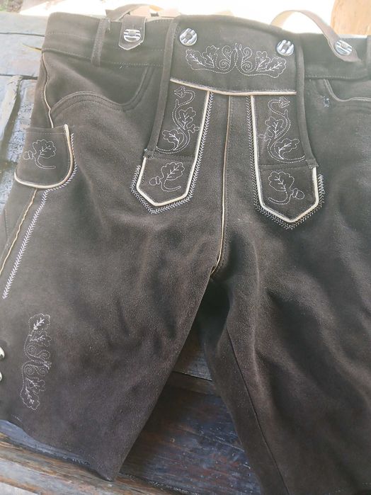 Pantaloni tradiționali șvăbești din piele, broderie manuală, noi