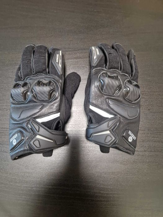 Vand  pantalon manusi casca dama  Sena SMH 5 Vezi celelalte anunturi