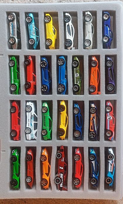 HOTWHEELS / Продавам 20% Намаление