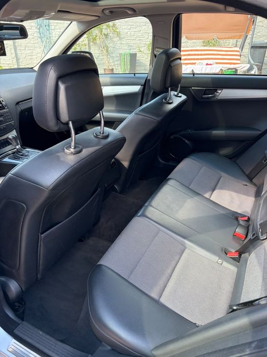 Mercedes-Benz C180 W204 | 156 CP | An 2007 | Cutie Automată | Trapă | LED | Stare impecabilă