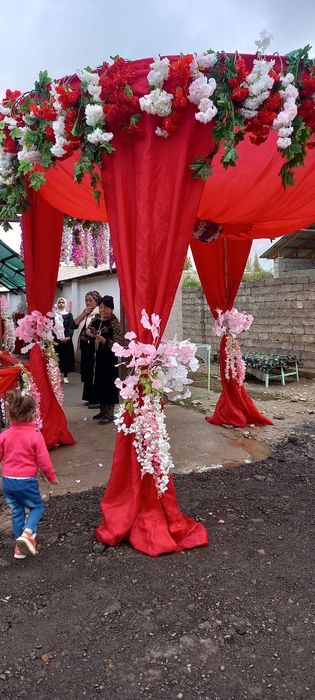 Ofarmlenya va sarpo qutilari sotiladi