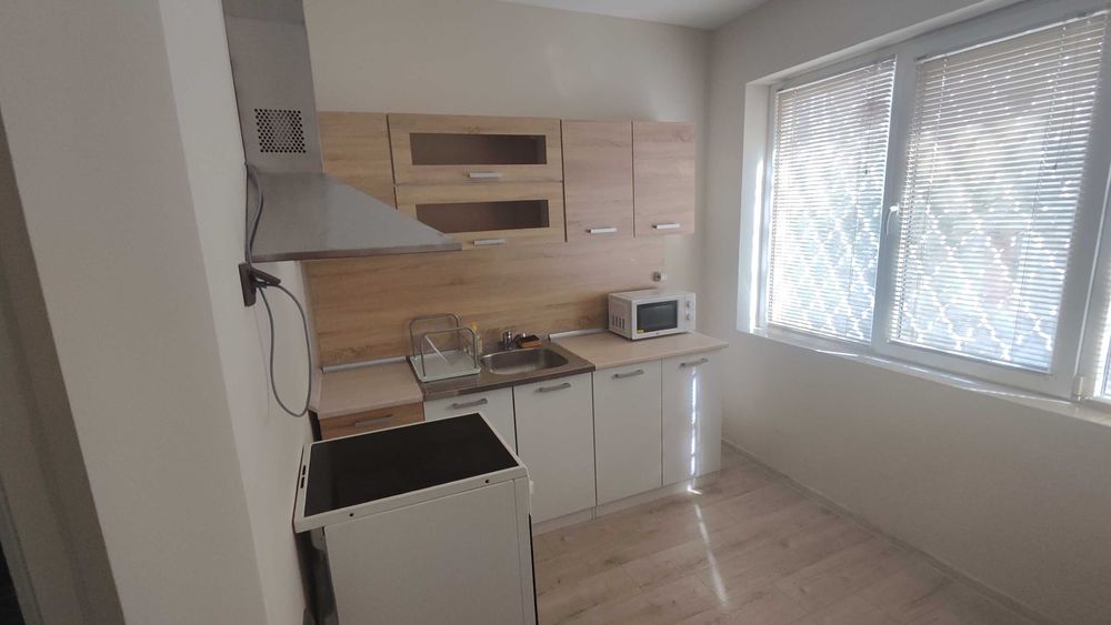 Дава се под наем Тристаен апартамент в Варна, Генералите - 78 кв.м за 504.9 € - Снимка #8