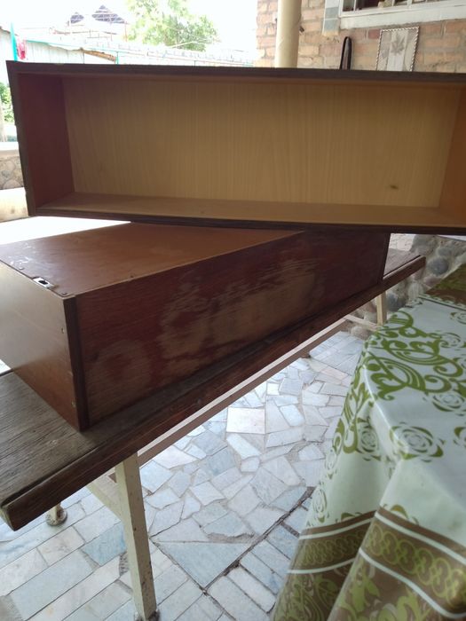 Продам  2 полки.