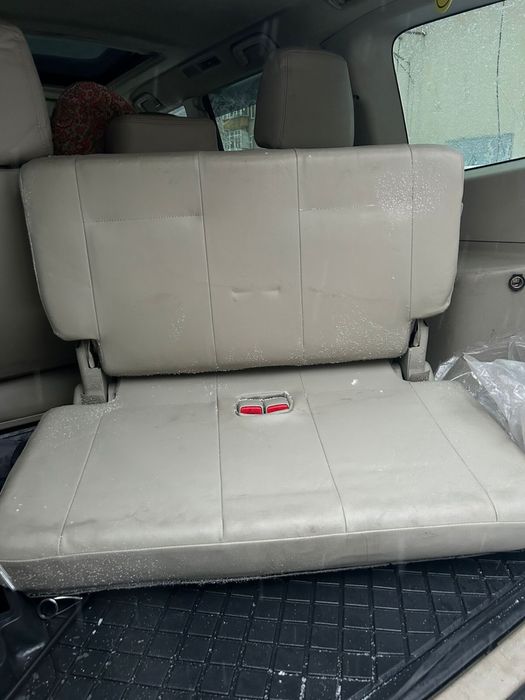 Задний ряд Mitsubishi Pajero