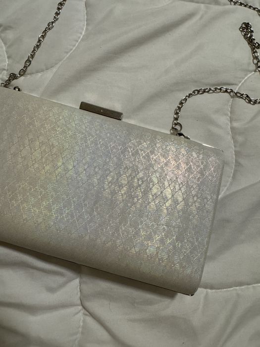 Бяла коктейлна / бална чанта