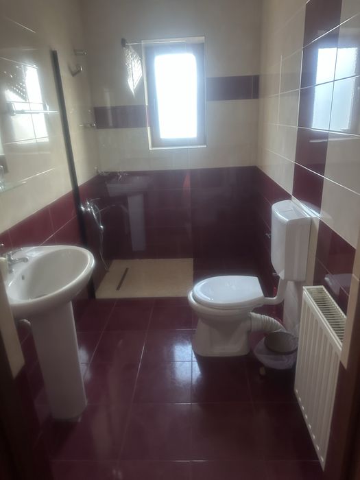 Casa de inchiriat  termen lung sau vanzare Moieciu Brasov