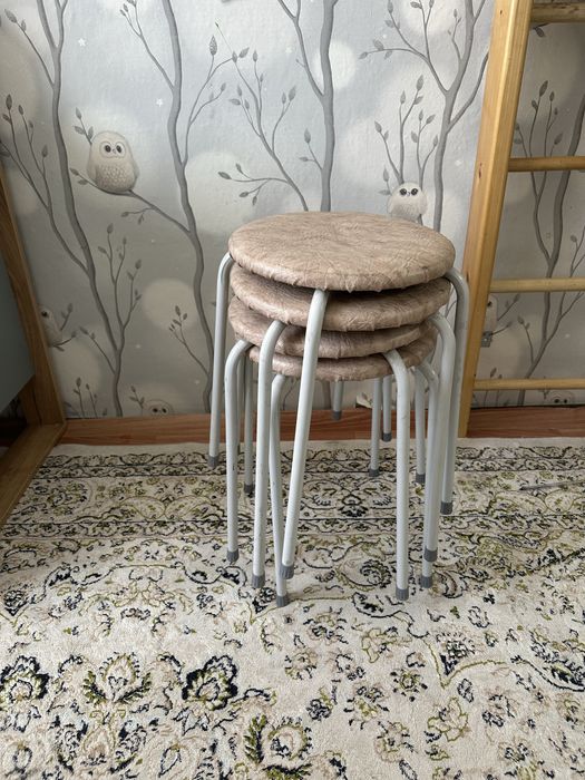 Продам табуретки