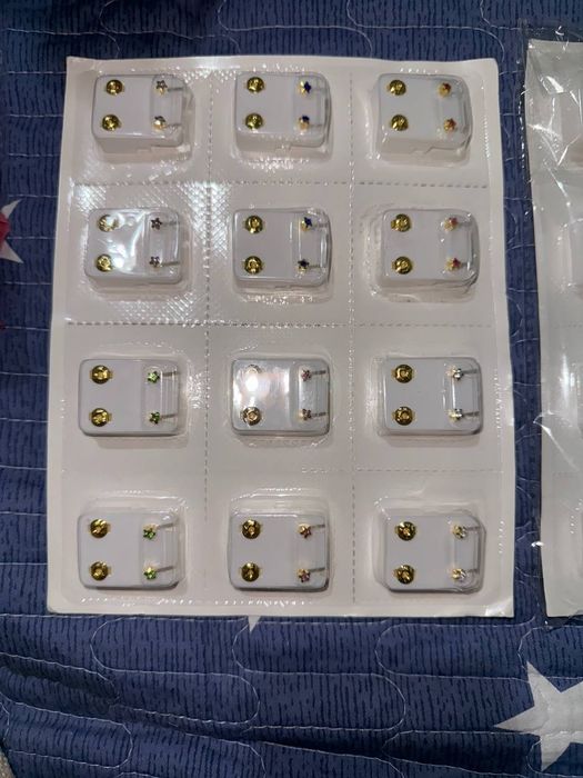 Прокалывание ушей пистолетом детям и взрослым