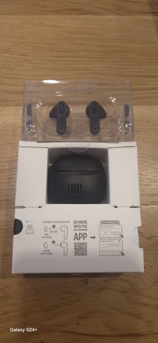 Căști Wireless JBL Tune Flex 2 - Noi, la cutie cu accesorii