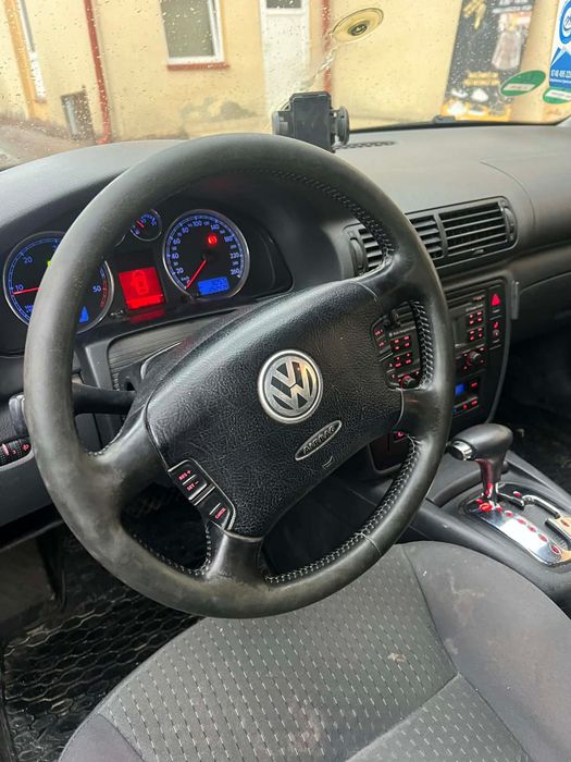VOLKSWAGEN Passat 0 — imagine 2