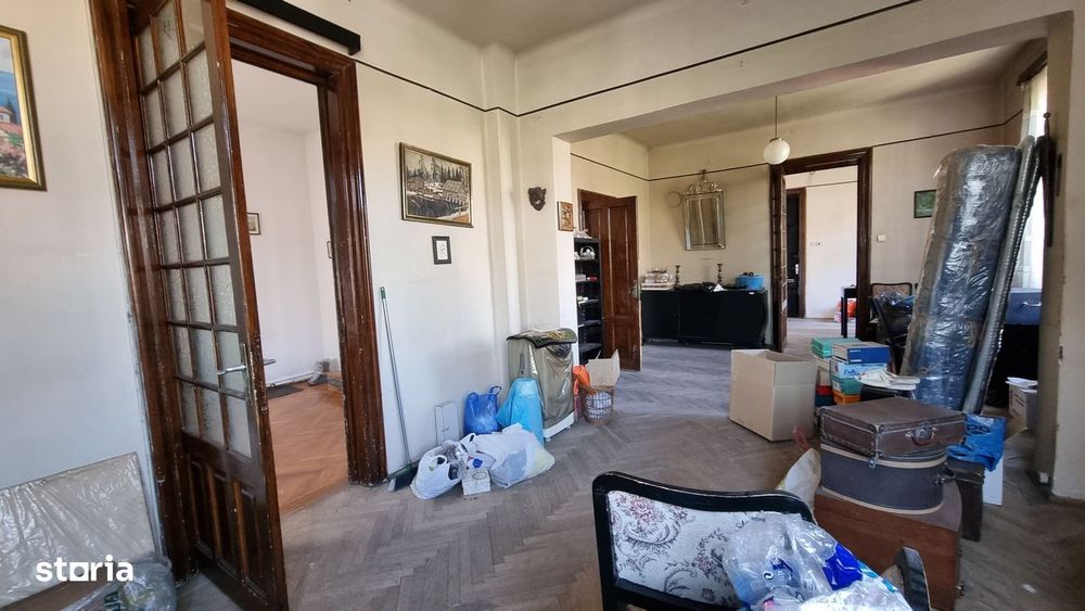 Superb // Camere inalte // Imobil tip vila