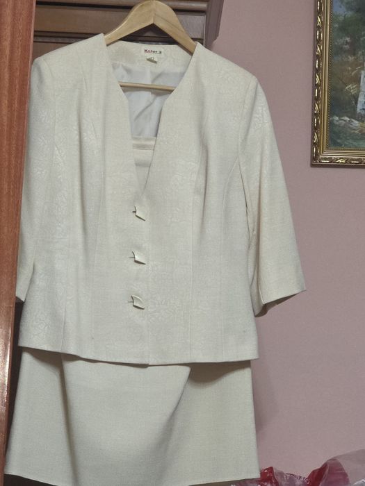 Costum Dama impecabil