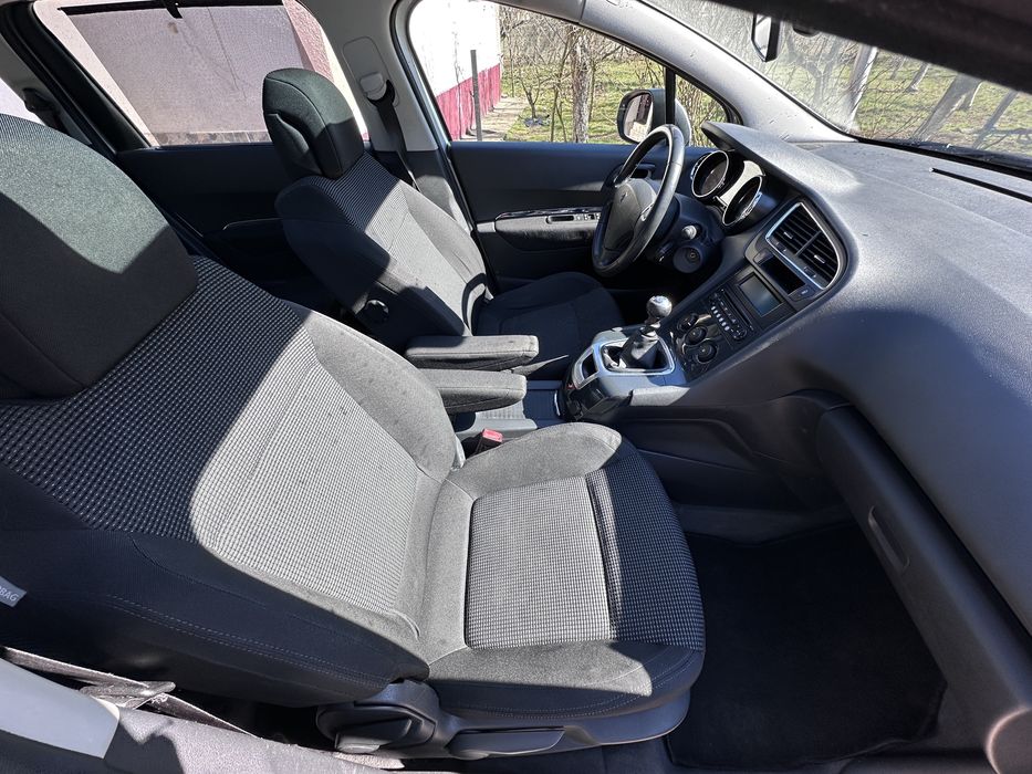 Peugeot 5008 an 2011
