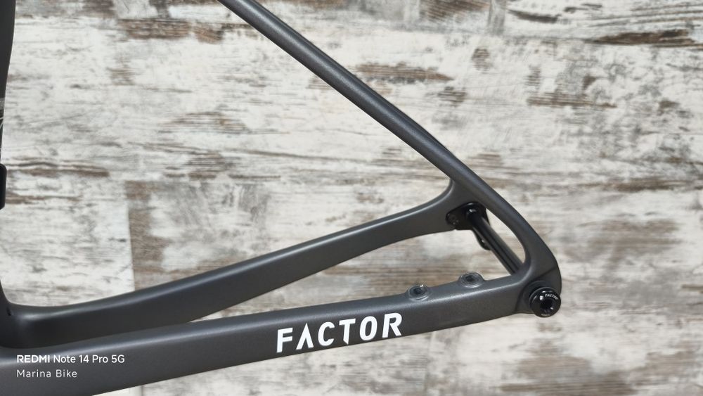 НОВА карбонова рамка Factor LS Gravel CeramicSpeed | 49