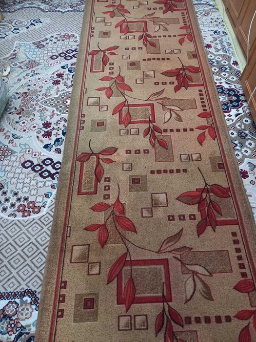 Продам ковровую дорожку