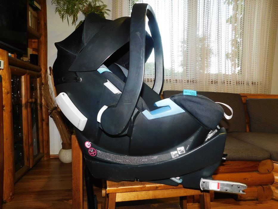 Pachet Cybex: Scoica Cybex Aton 4 + bază Isofix