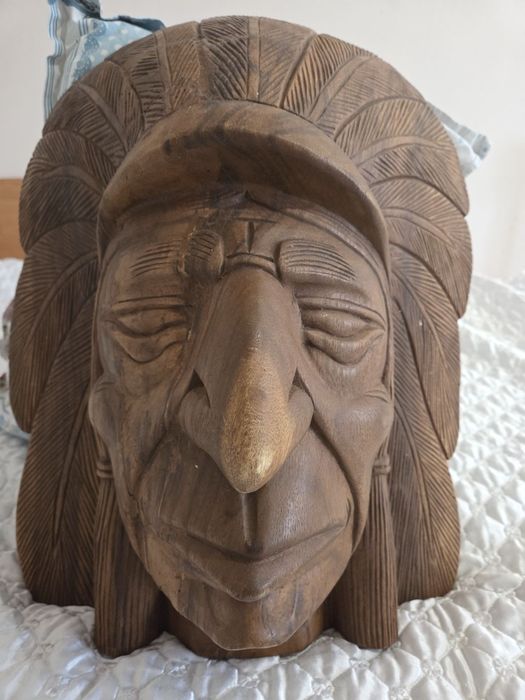 И дия е от цяло дърво