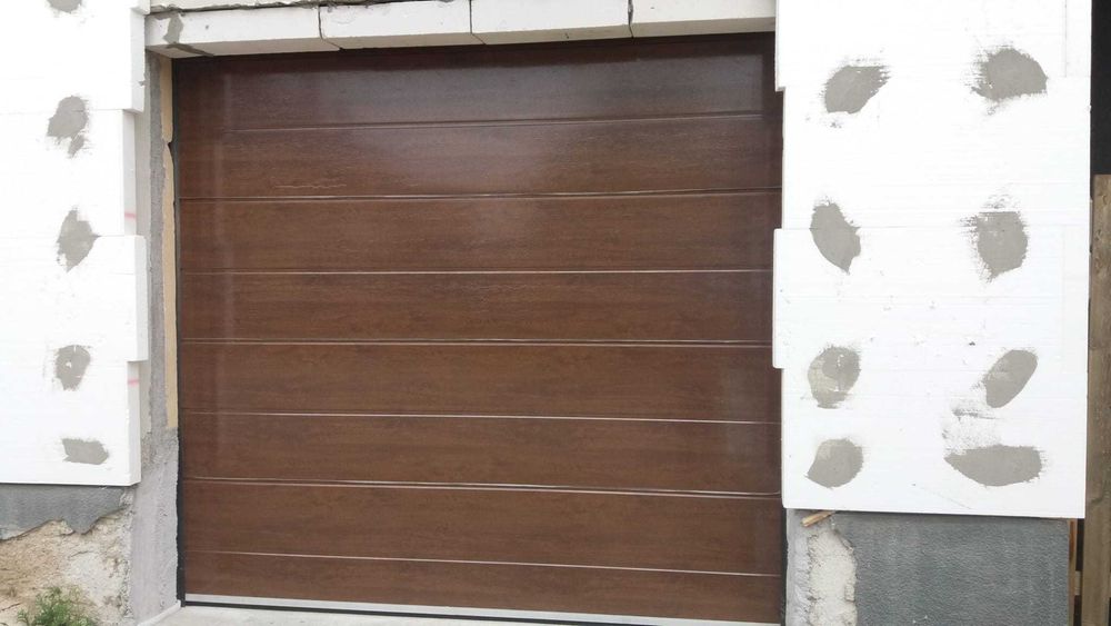 uși de garaj automate