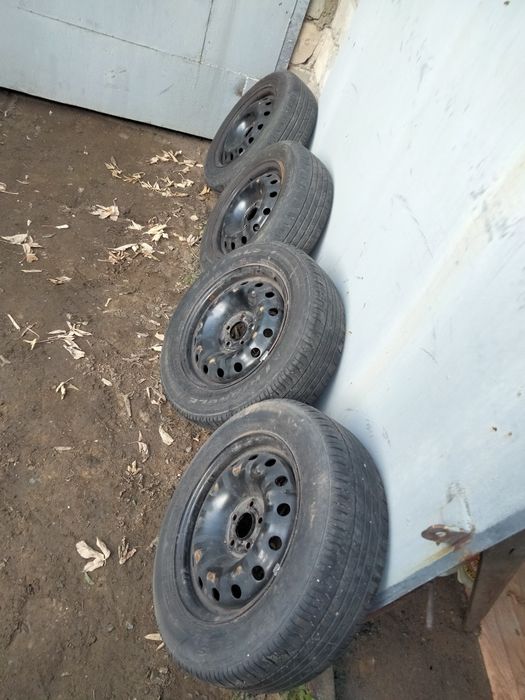 Шины летние размер 185/65А15.