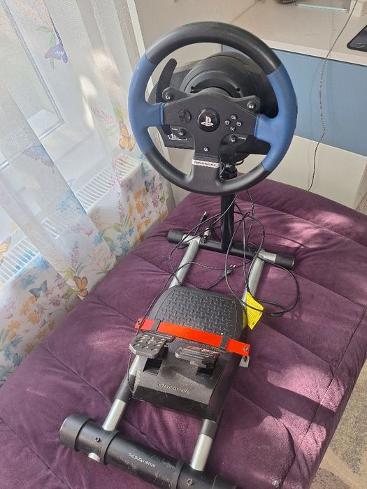 Thrustmaster T128 (varianta pentru PlayStation, compatibilă cu PS4, PS5 și PC