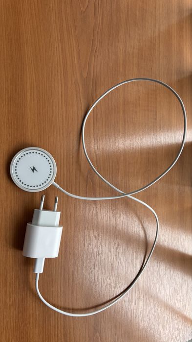 Безжично зарядно с магнит ZAFIT. 25w адаптер за айфони от 11 нагоре: