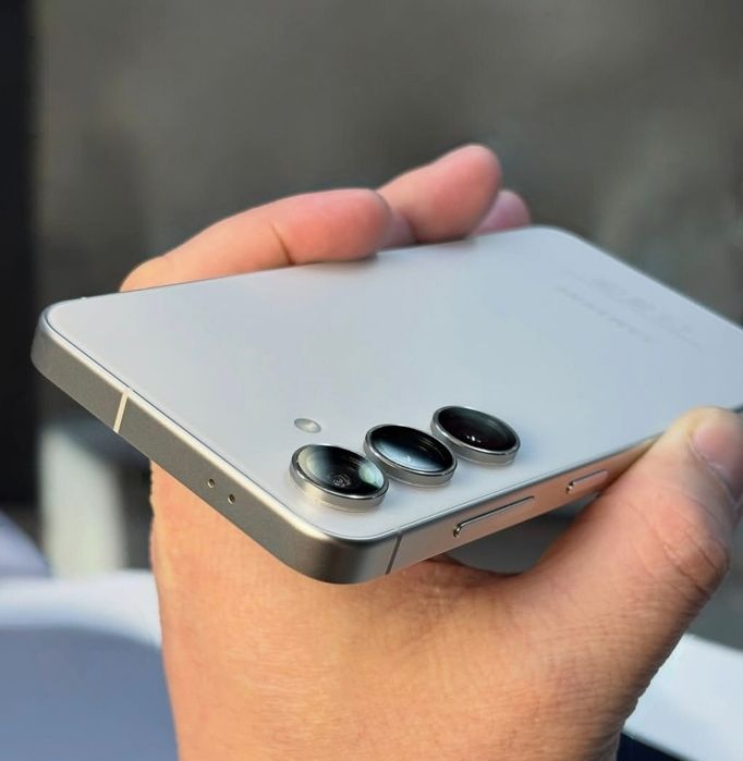 Galaxy S24. Физ 2 сим карты