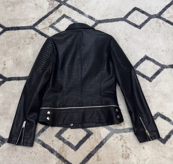 Куртка из Эко-Кожи