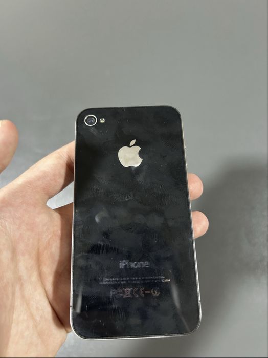 продам айфон 4 срочно