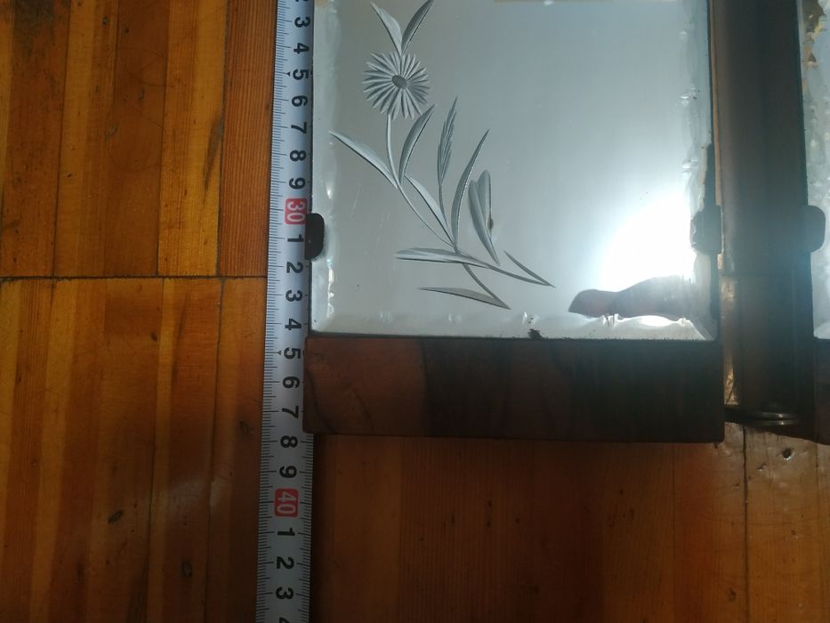 Настольное зеркало трельяж.