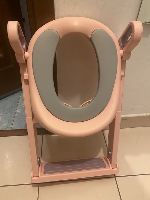 Scara roz copii wc