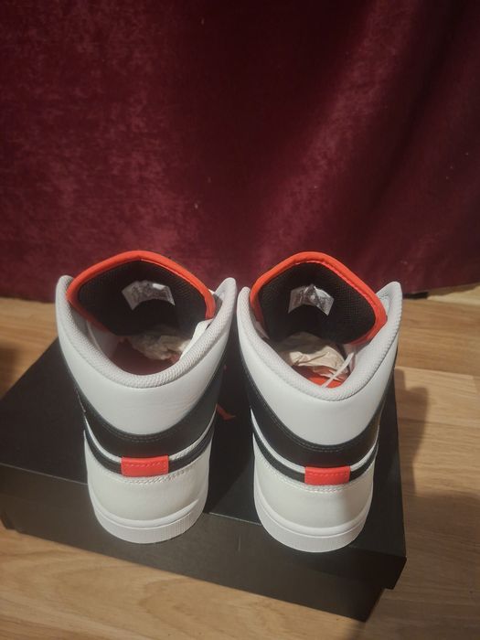 Nike Air Jordan 1 Mid