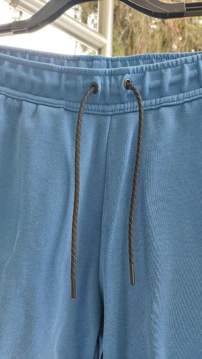 Ще се изпраща Долнище NIKE Tech Fleece SPORTSWEAR като ново