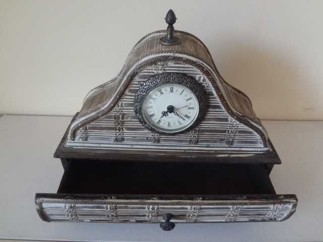 Нов винтидж старинен настолен часовник