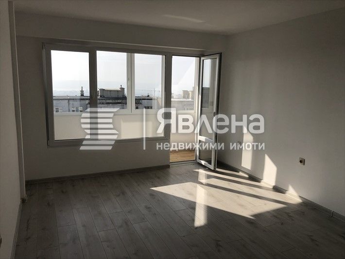Продава се Двустаен апартамент в Варна, Владислав Варненчик - 42 кв.м за 1903 €/кв.м - Снимка #1
