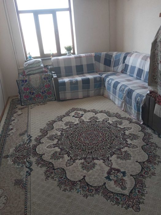 1 хонали кв 4этажда сотилади уй узимники