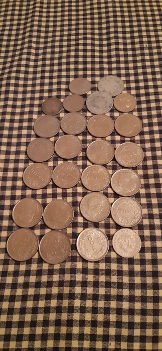 Vând bani vechi cu regele mihai din anul 1043