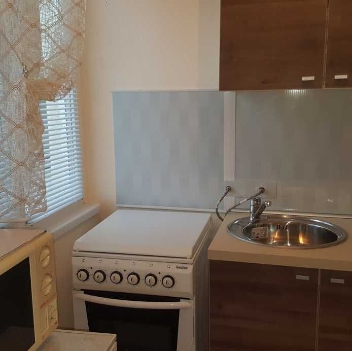 Дава се под наем Едностаен апартамент в Пловдив, Каменица 1 - 29 кв.м за 153 € - Снимка #3