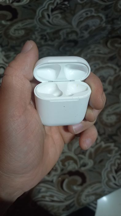 Продам кейс от айрподсов 2