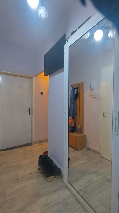 Гарсониера до парка и болницата