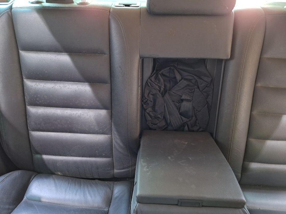 Bancheta Spatar Spate Dreapta Piele Volkswagen Touareg 7La, 7L6, 7L7