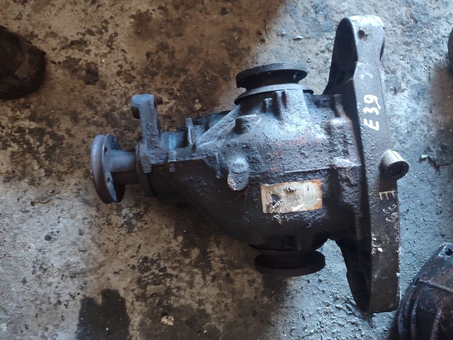 Продам редуктор на БМВ Е38 Е39