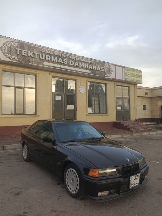 Продам авто БМВ е36