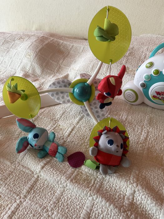 Музикална въртележка за кошара 2 в 1 Tiny Love