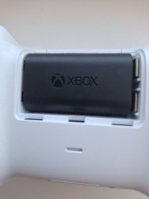 Геймпад Xbox QAS-00002 белый