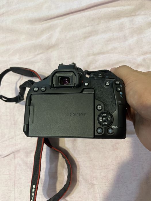 Canon 850D в отличном состояний